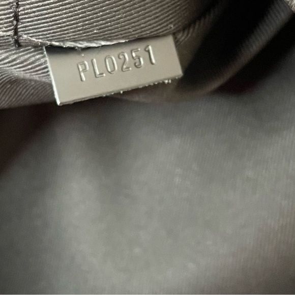 Louis Vuitton Palm Springs MM Monogram Backpack - Picture 11 of 13